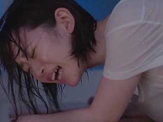 Małe cycki azjatyckich na mokrej tshirt Yura Kano - Japanese domowe porno z finałem