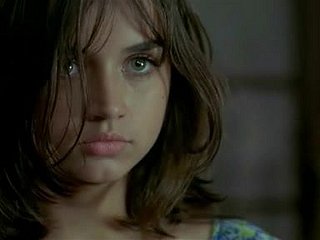 Ana de Armas na Brand-new In the best of health (aka Una Rosa de Francia)