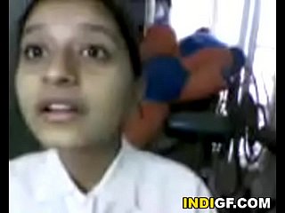 My Indian Siostra ma niesamowite cycki i cipki soczyste