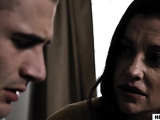 Weird & Lonely Mom will Creampie von Stepson - Souveräner Syre
