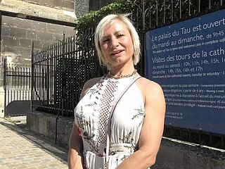 41 yaşında Kim, Sodomy'yi seven süper seksi bir MILF!
