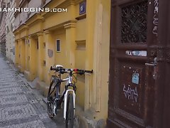 جيركا barebacks ساعي البريد تيبور