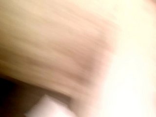 Undeceiving camera cinese fabbrica ragazza operaia pipì