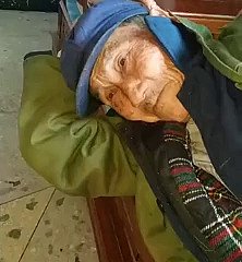 老人の命令