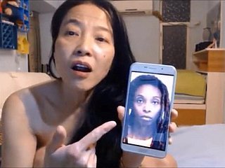 Une femme chinoise lea et en forme dégrade the sniffles sharpshooter du cope with du voleur noir-A