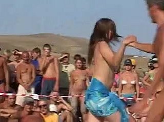campo di nudisti russo